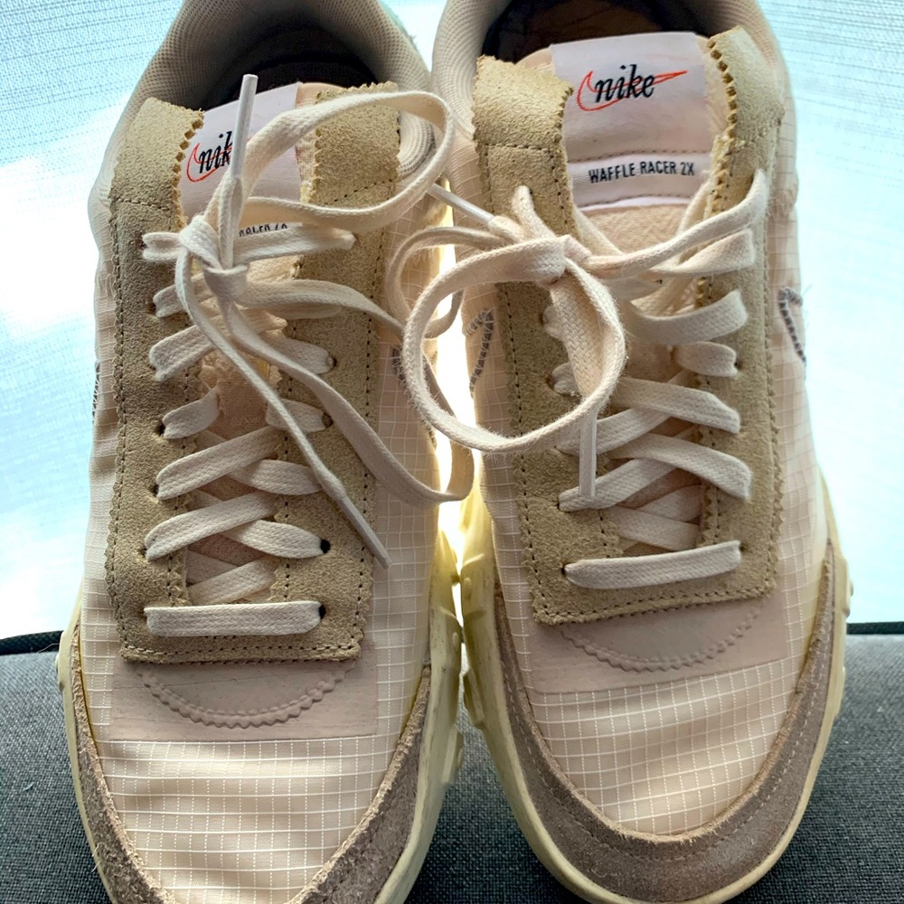 Nike waffle racers Beige